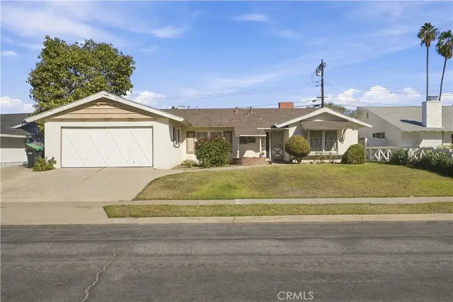 3076 Madeira, Costa Mesa, CA 92626 - #3