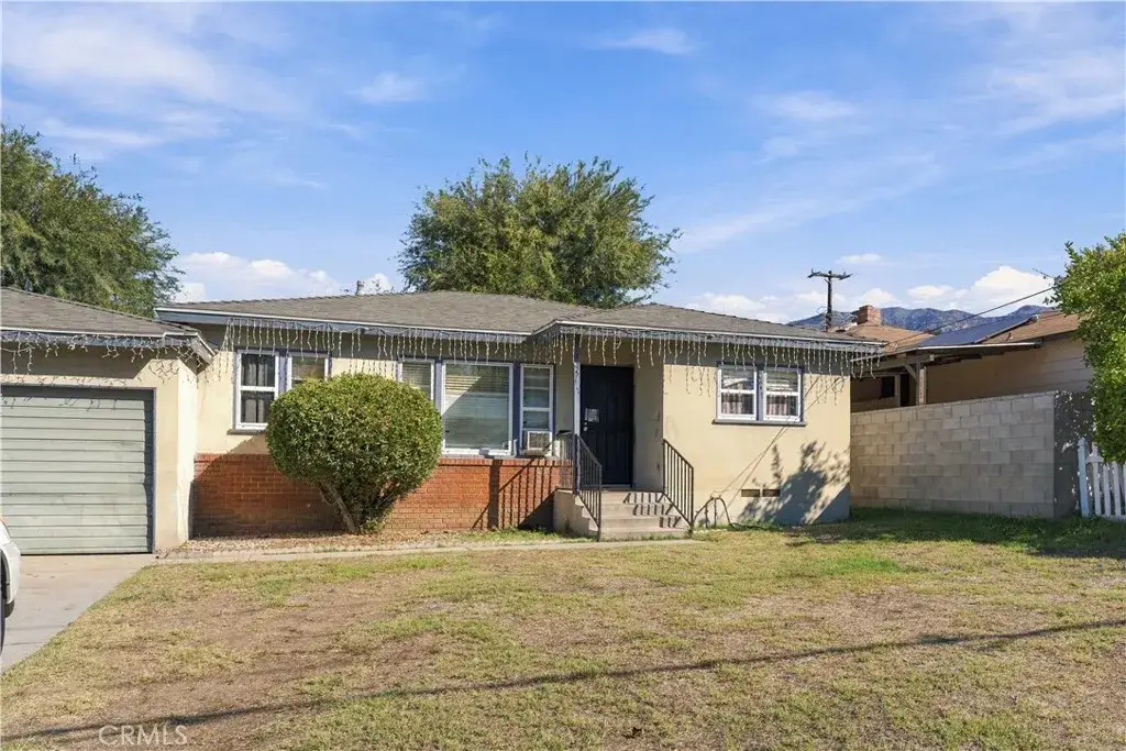 135 W Woodbury, Altadena, CA 91001 - #1