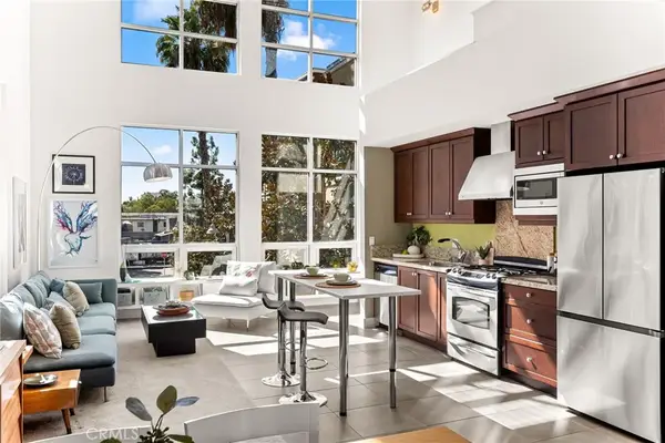 918 E Civic Center Drive, Santa Ana, CA 92701