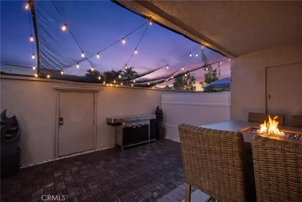 700 W La Veta #O15, Orange, CA 92868