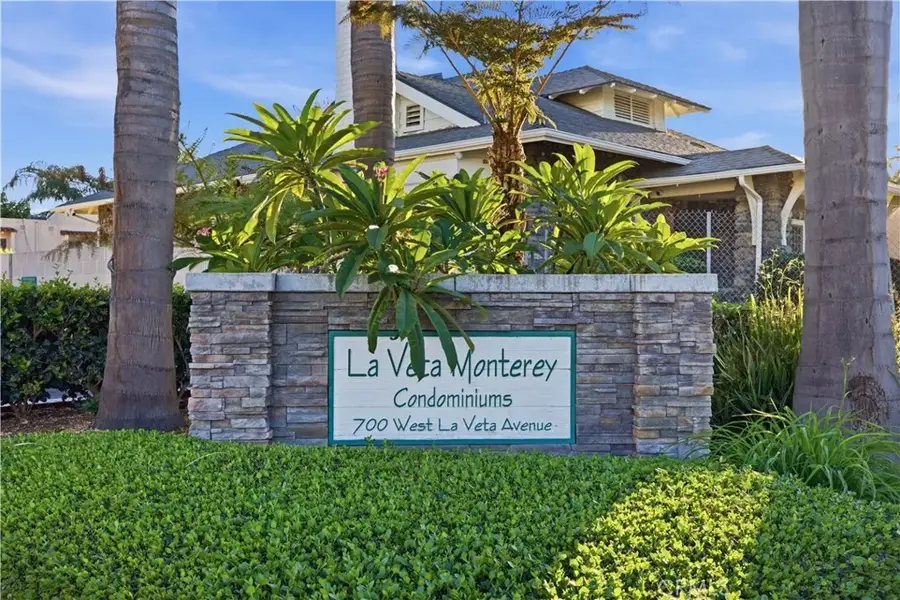 700 W La Veta #O15, Orange, CA 92868 - #2