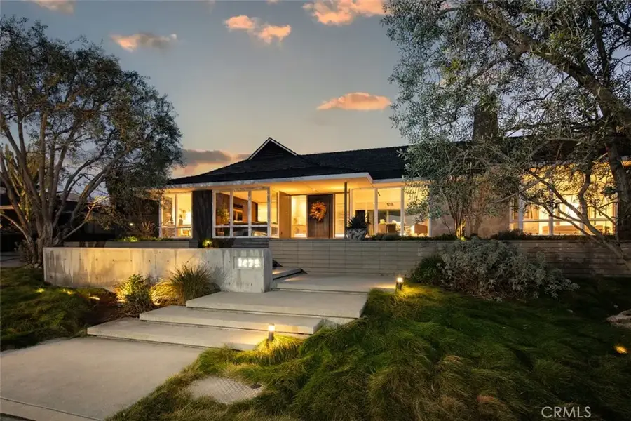 1425 La Perla Avenue, Long Beach, CA 90815 - Image #2