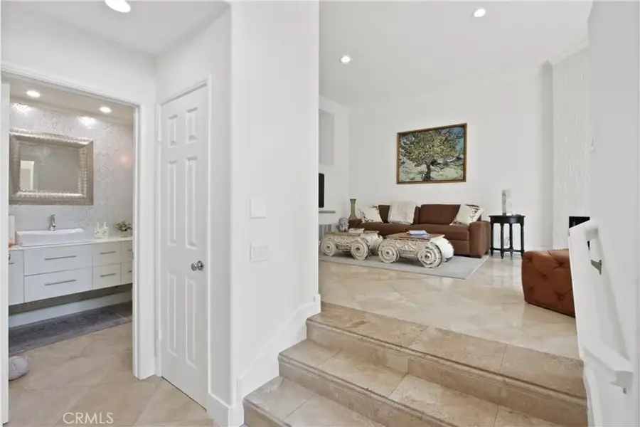 19355 Maidstone Lane, Huntington Beach, CA 92648 - Image #3