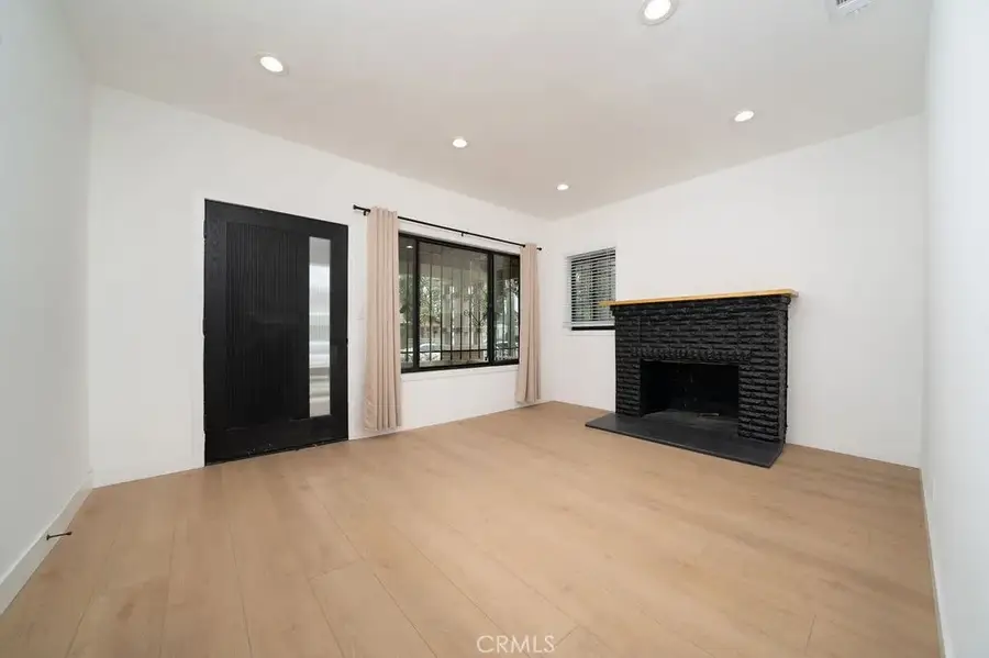 1044 Cedar Avenue, Long Beach, CA 90813 - Image #2