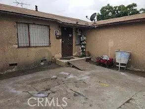 910 E 107, Los Angeles, CA 90002 - Image #2