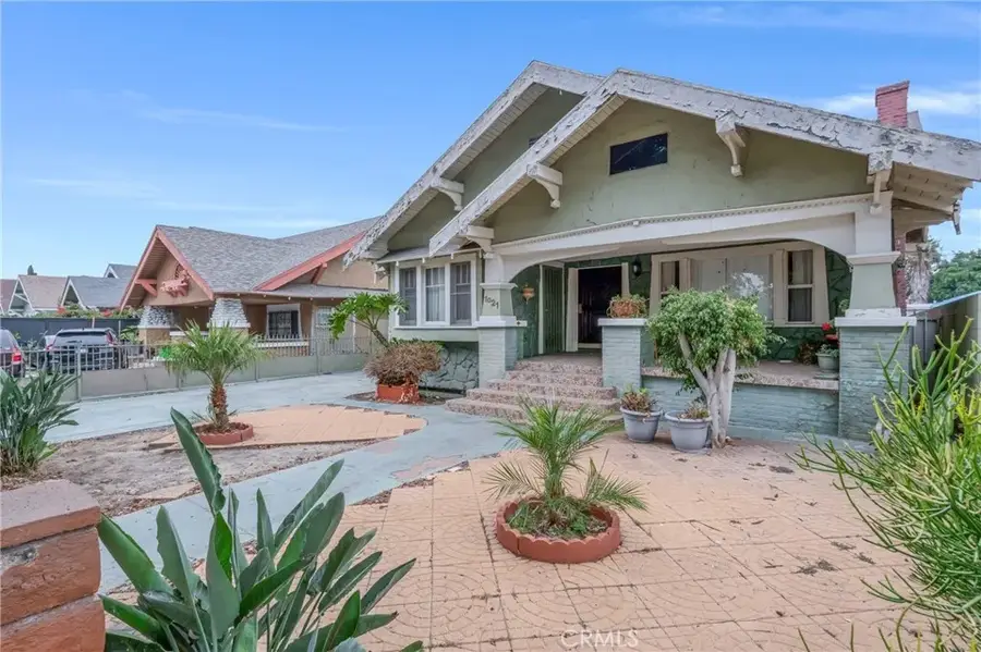 1021 W 48th, Los Angeles, CA 90037 - Image #2