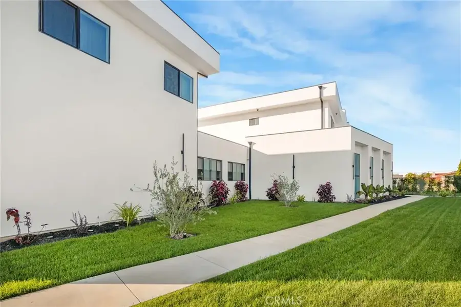 4415 Parkview, Lakewood, CA 90712 - Image #3