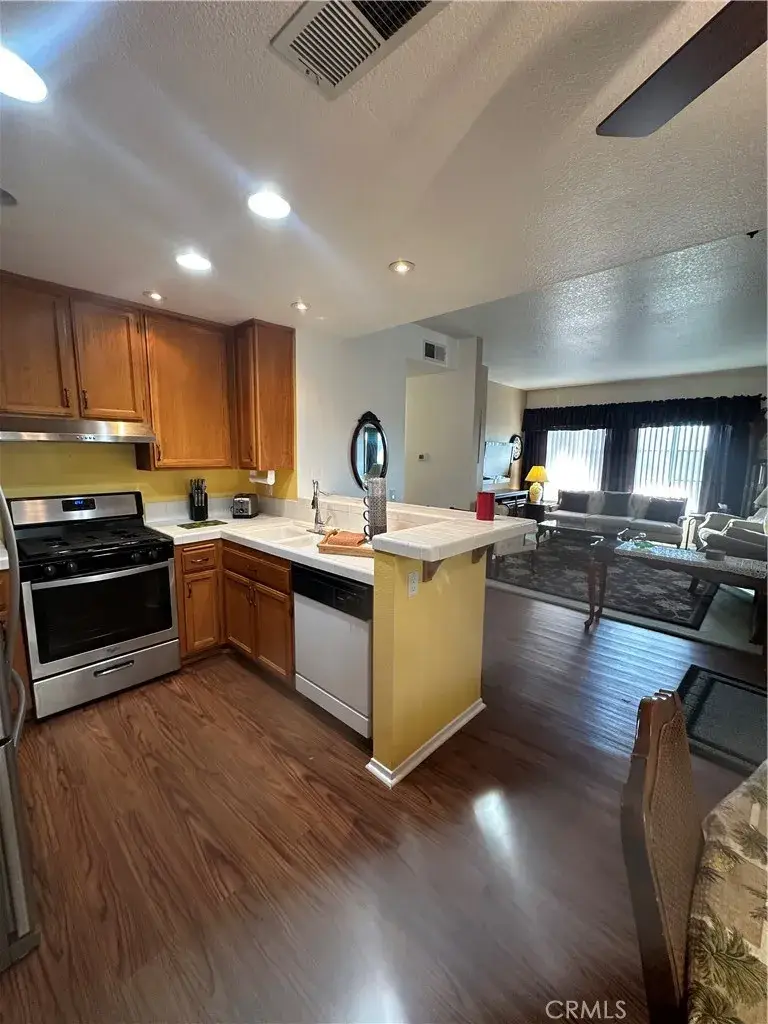 21245 Camelia #27, Lake Forest, CA 92630 - Image #1