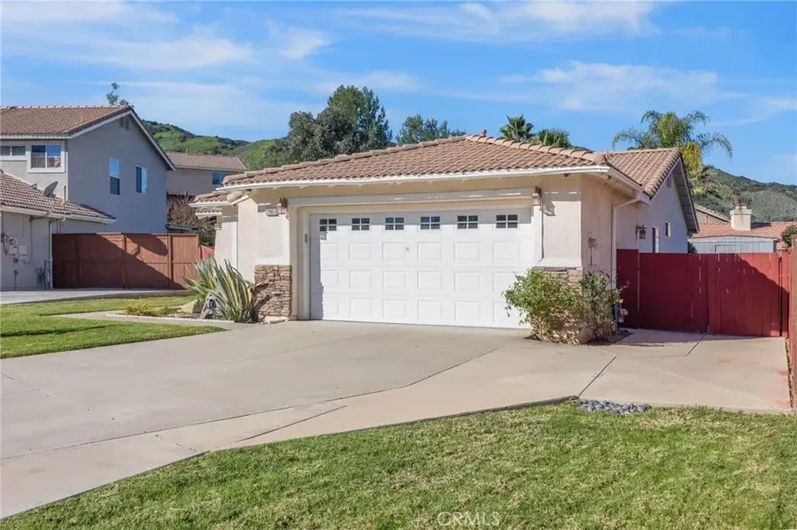 22905 Canyon View Drive, Corona, CA 92883 - Image #3