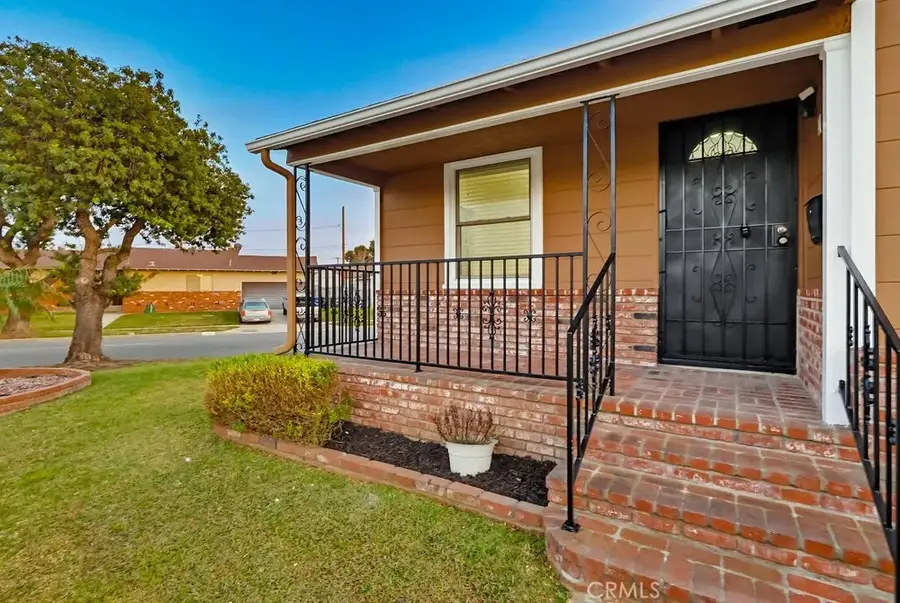 2836 Flangel, Lakewood, CA 90712 - Image #3