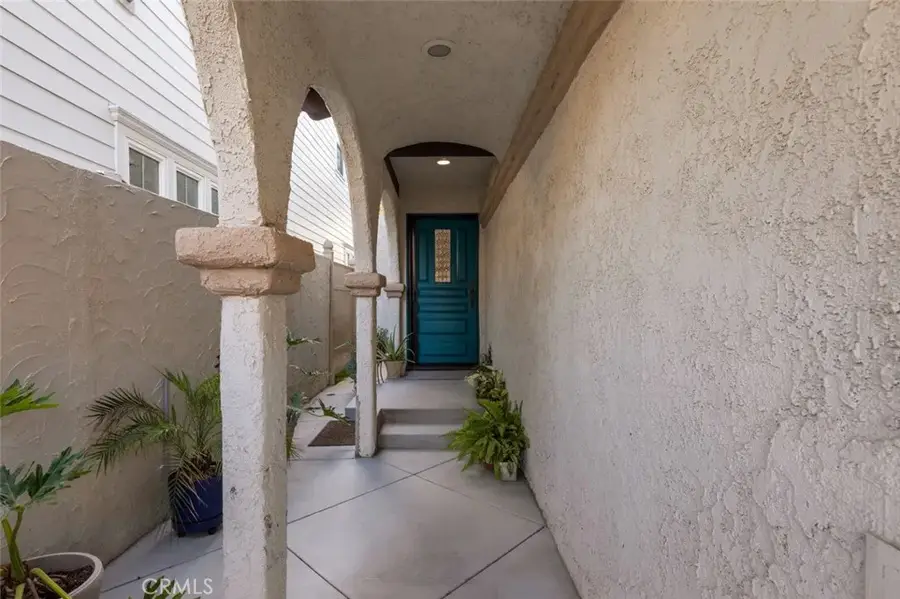 111 Geneva Walk, Long Beach, CA 90803 - Image #3