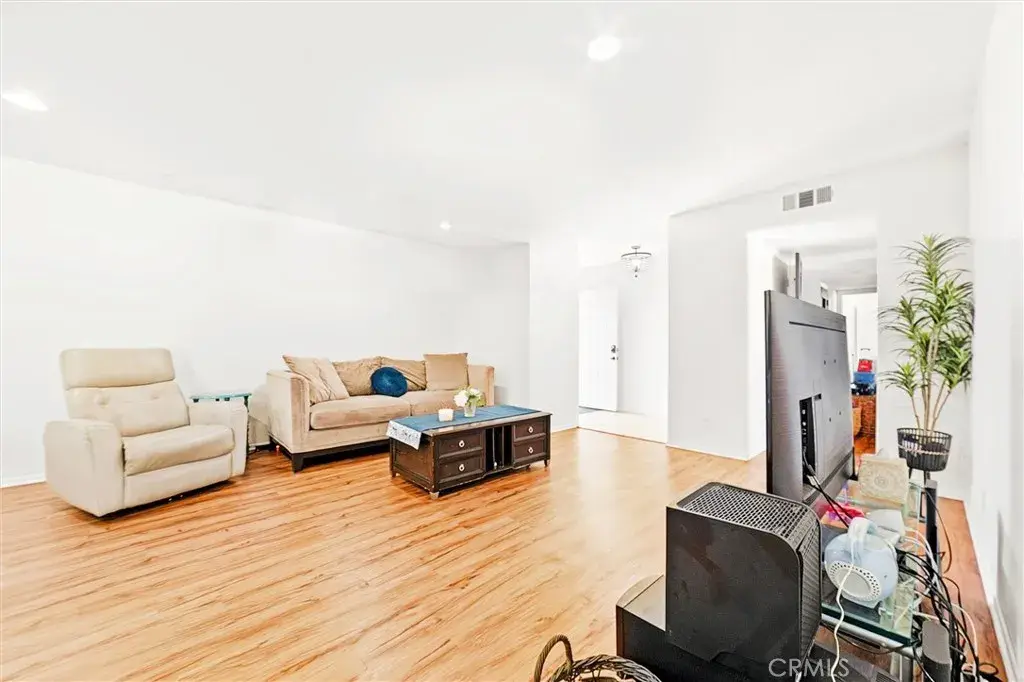 3939 N Virginia #312, Long Beach, CA 90807 - #1