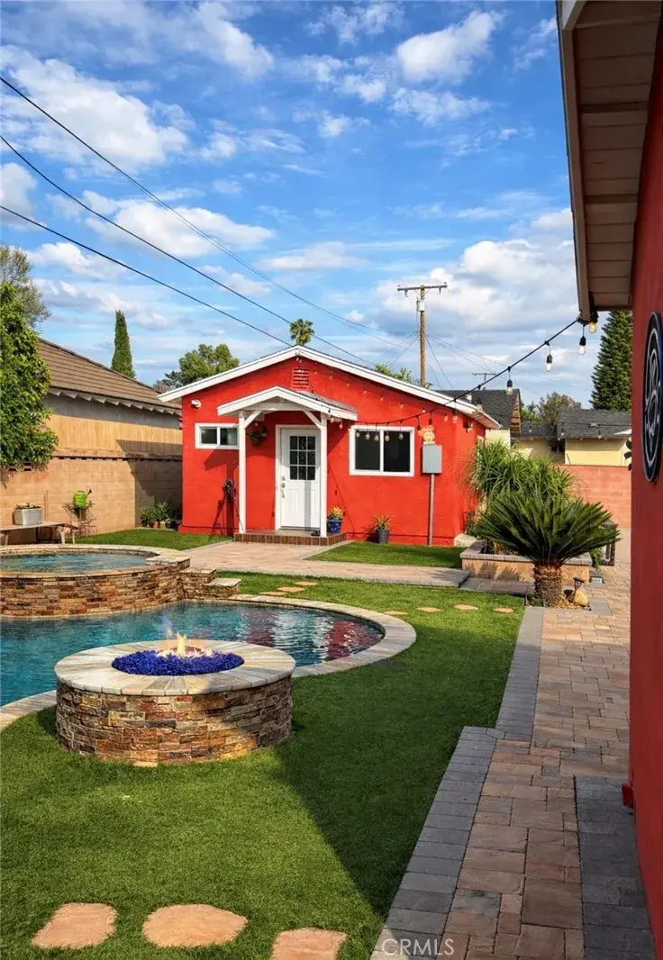 677 E Orangewood, Covina, CA 91723 - #2