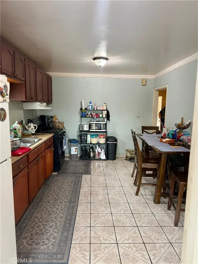 621 W 108th St, Los Angeles, CA 90044 - #2