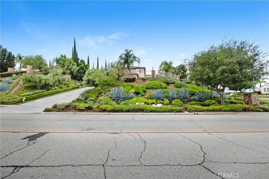 498 Green Orchard, Riverside, CA 92506 - #2