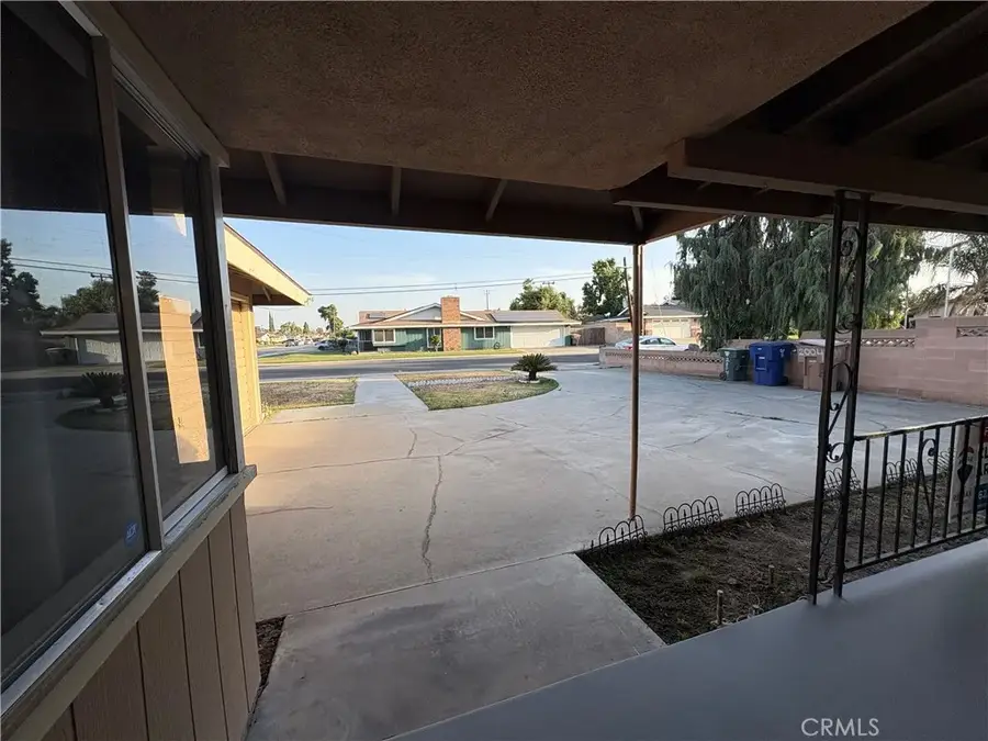 2004 Julian, Bakersfield, CA 93304 - #2