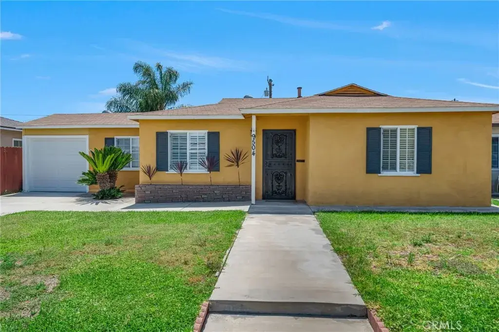 9504 Van Ruiten, Bellflower, CA 90706 - #1