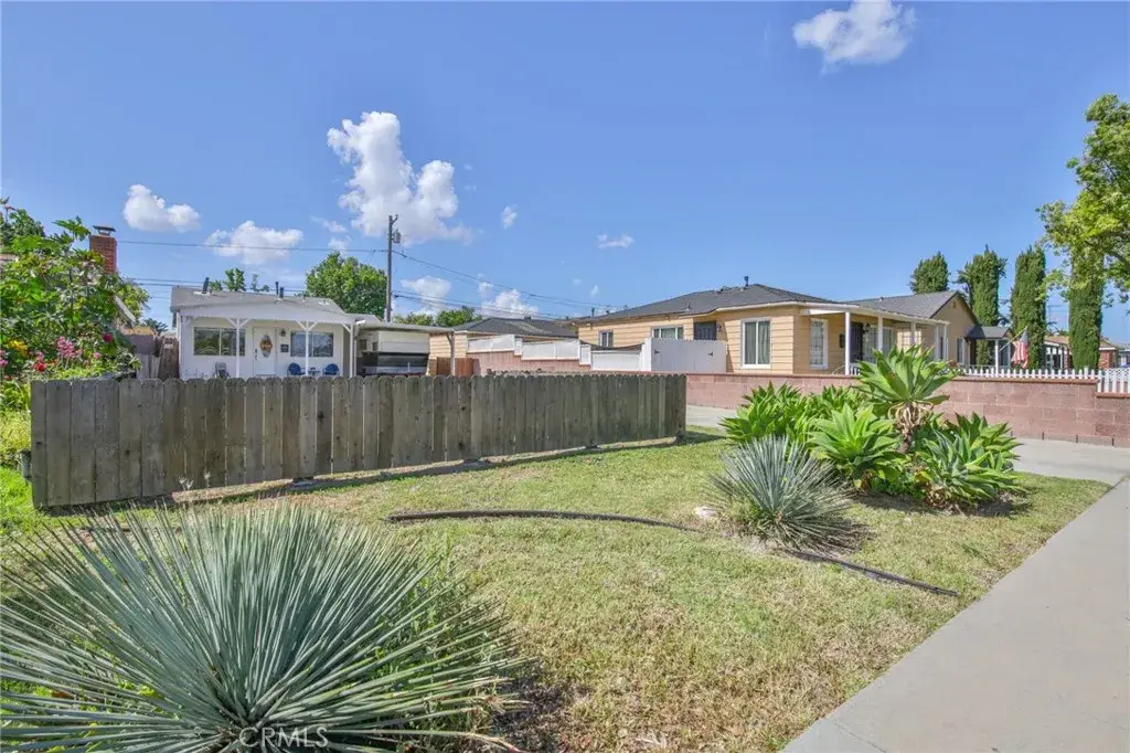 1404 E Michelson, Long Beach, CA 90805 - #1