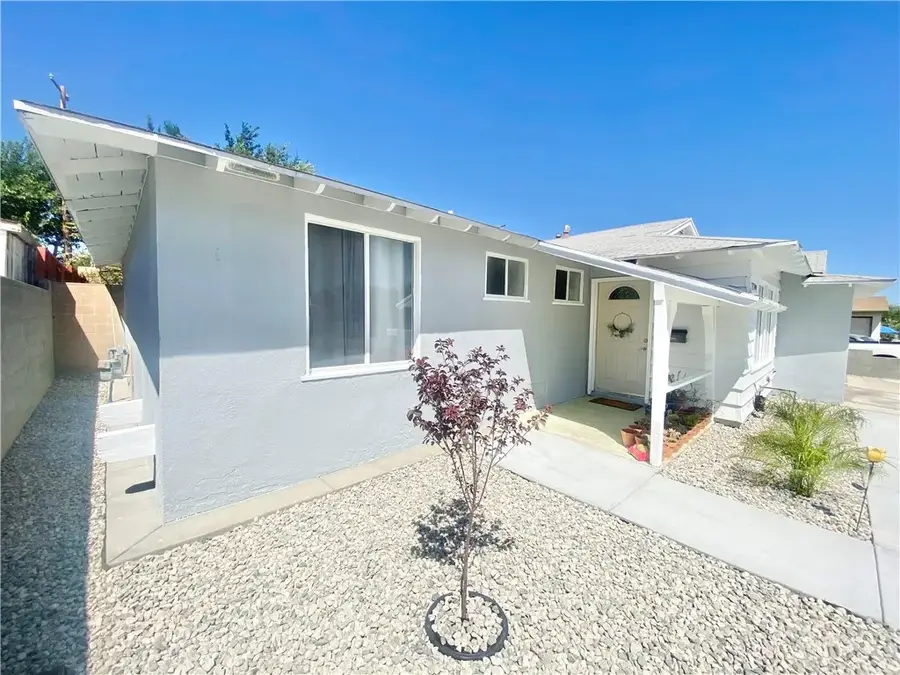 37509 Larkin, Palmdale, CA 93550 - #2