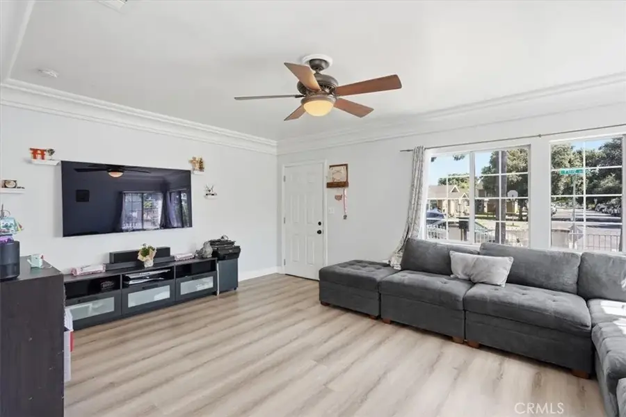 1055 W Pine, Santa Ana, CA 92703 - #2