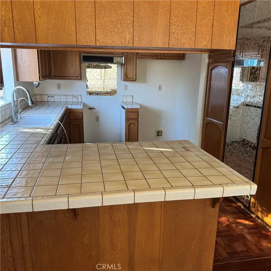 15087 Whitekirk, Victorville, CA 92394 - #2