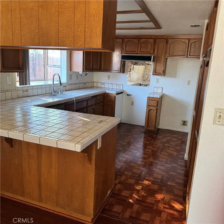 15087 Whitekirk, Victorville, CA 92394 - #3