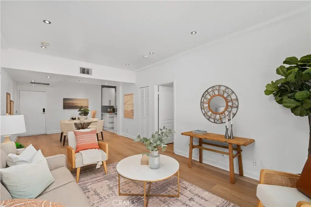 828 N Hudson Avenue #106, Los Angeles, CA 90038 - #1