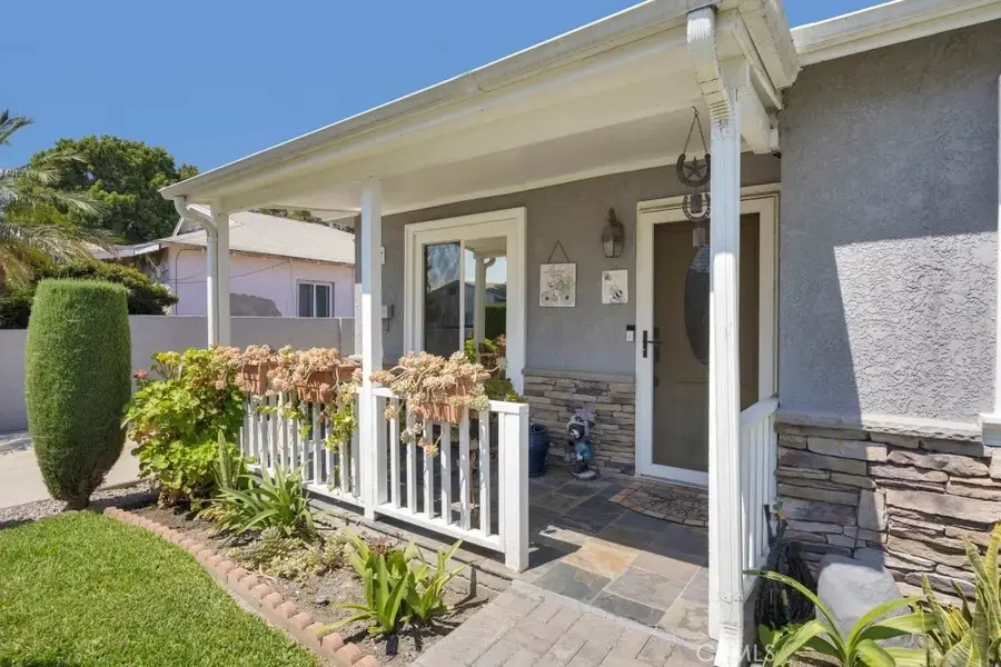 12327 Dunrobin, Downey, CA 90242 - #3