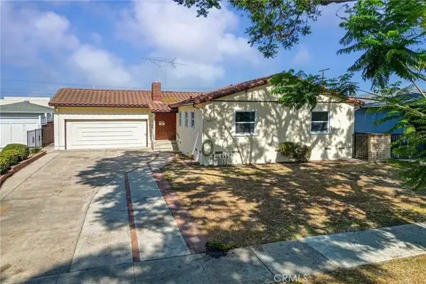 1610 N Linwood, Santa Ana, CA 92701