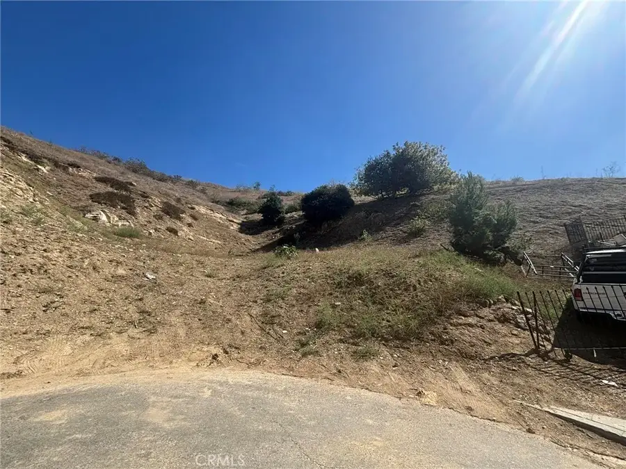 0 Avenue 33, Tarzana, CA 91356 - #3