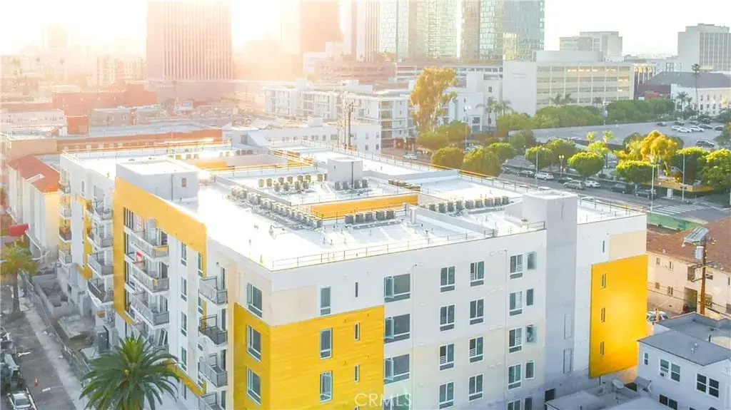 2939 Leeward Ave #420, Los Angeles, CA 90005 - #1