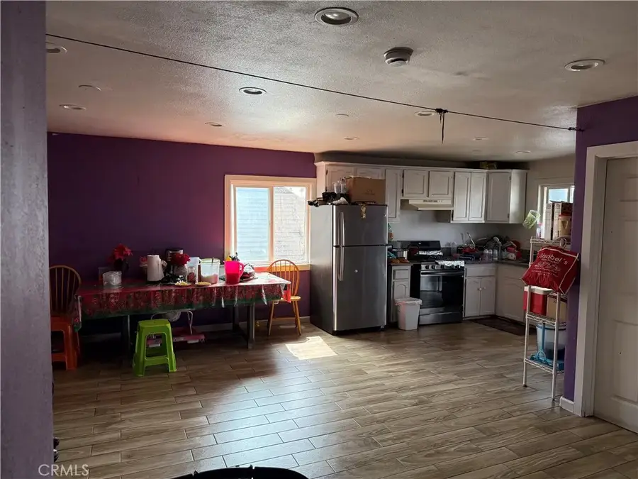 822 W 60th, Los Angeles, CA 90044 - #2