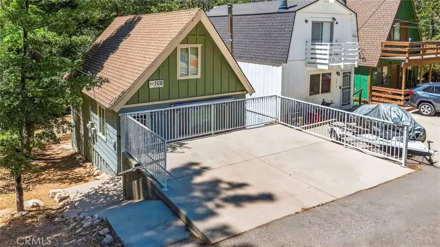 2418 Fir, Running Springs, CA 92382 - #2
