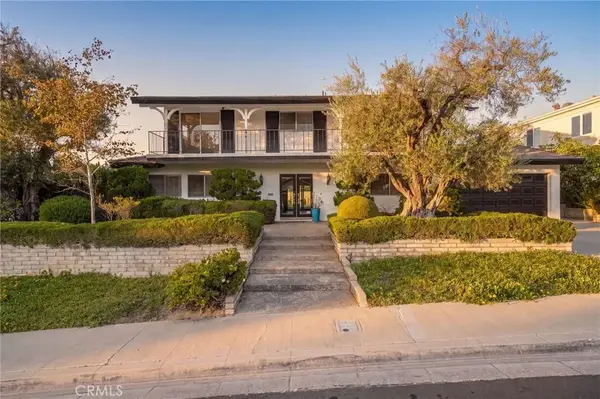 890 N Hillside Drive, Long Beach, CA 90815