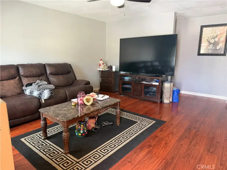 223 Glenmont Court, Hemet, CA 92544 - #2