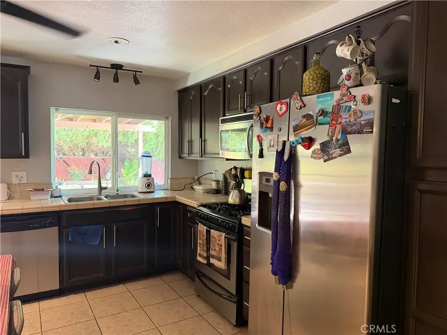 223 Glenmont Court, Hemet, CA 92544 - #3
