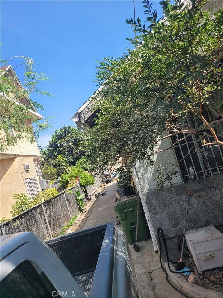 1123 E 57th, Los Angeles, CA 90011 - #2