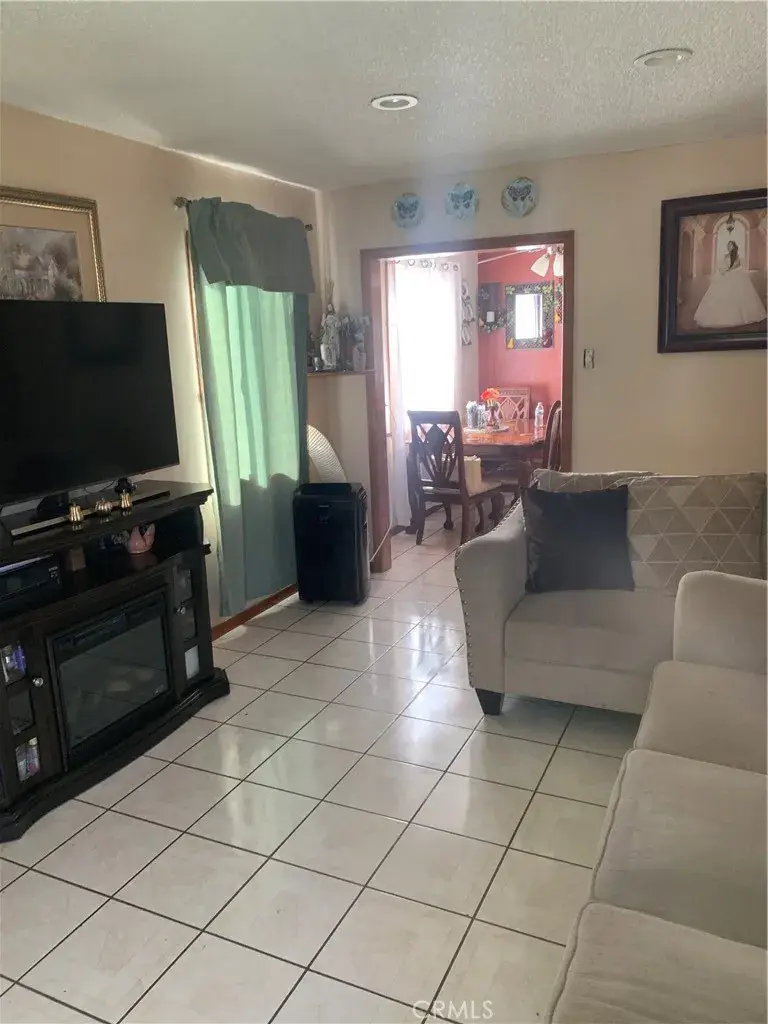 12358 214th, Hawaiian Gardens, CA 90716 - #3