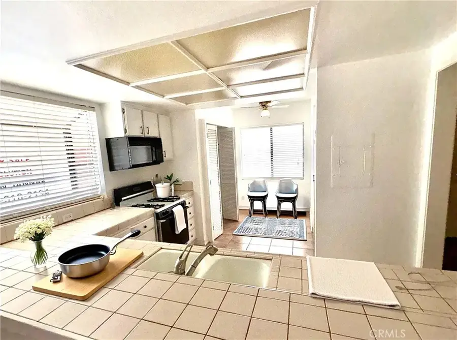9906 Owensmouth #12, Chatsworth, CA 91311 - #2