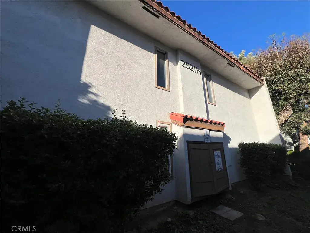 2521 W Sunflower Avenue #H11, Santa Ana, CA 92704 - #1