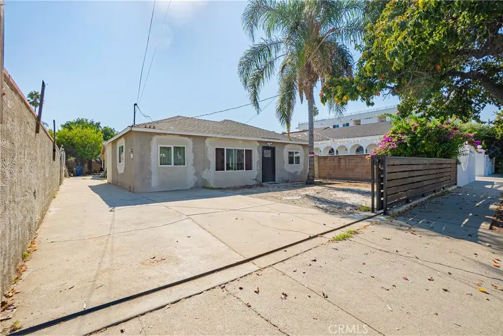 6922 Eton Avenue, Canoga Park, CA 91303 - Image #1