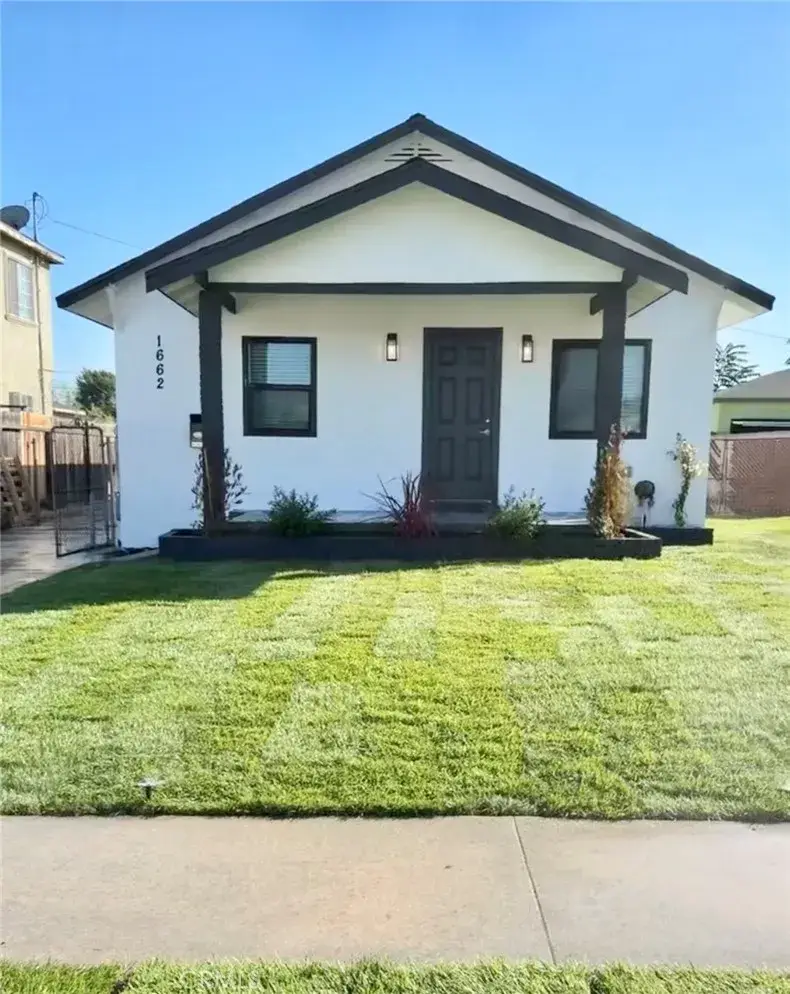 1662 E E. 124th Street, Compton, CA 90222 - Image #1