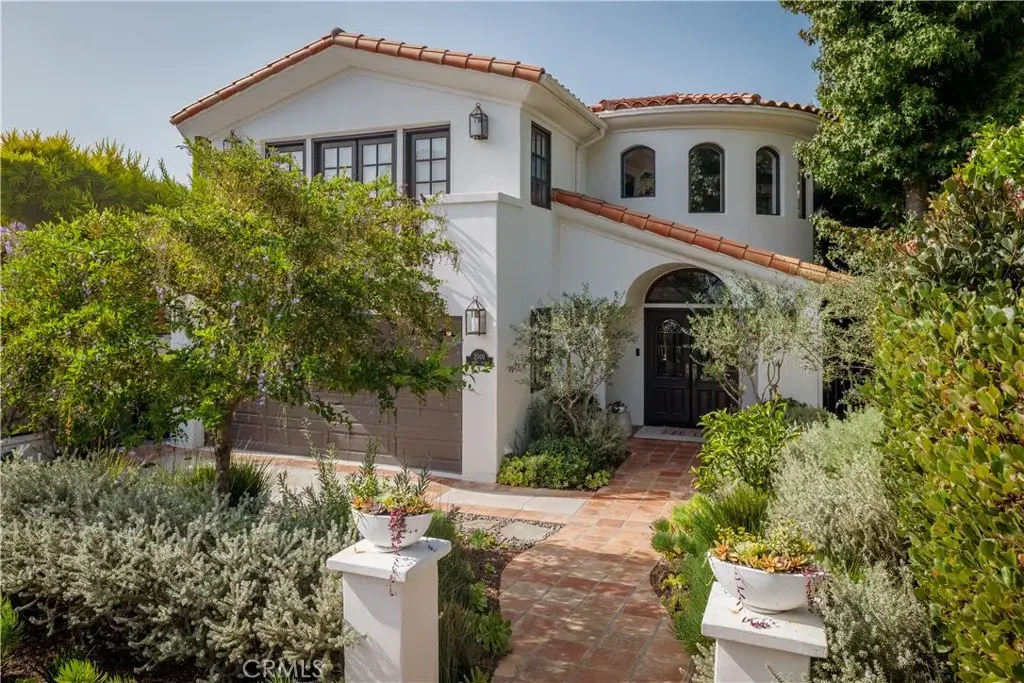 2001 Agnes Rd, Manhattan Beach, CA 90266 - Image #1