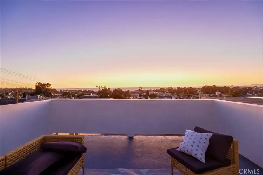 707 2nd Street, Hermosa Beach, CA 90254 - Image #2