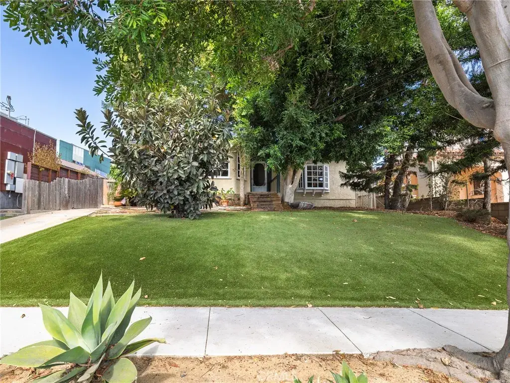 329 East Maple Avenue, El Segundo, CA 90245 - Image #1