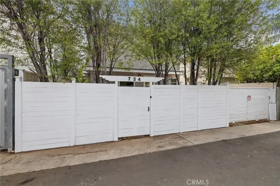 724 San Miguel Avenue, Venice, CA 90291 - #2