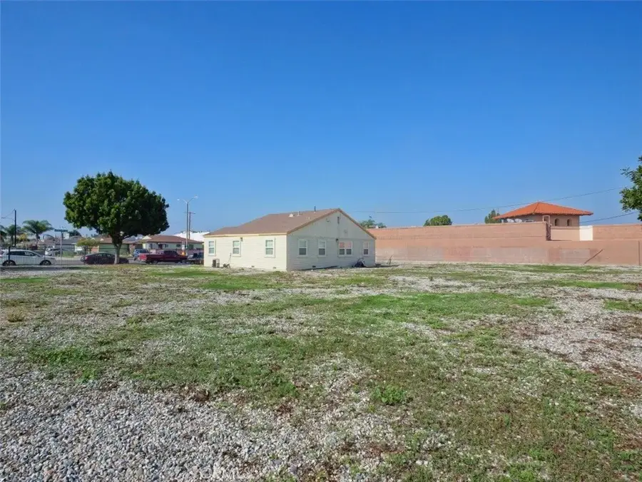 22108 Avalon, Carson, CA 90745 - Image #3