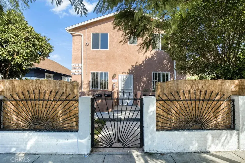 1045 E 20th Street, Los Angeles, CA 90011 - Image #1