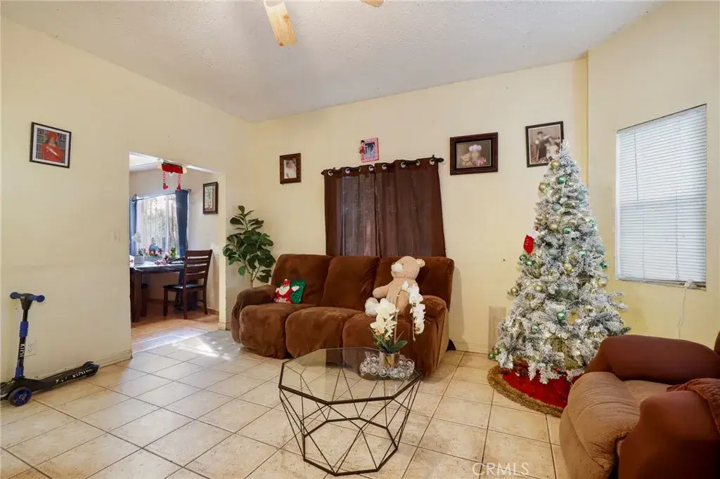 240 E 56th Street, Los Angeles, CA 90011 - Image #1