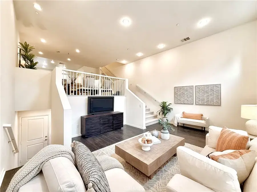 5547 Strand #103, Hawthorne, CA 90250 - Image #3